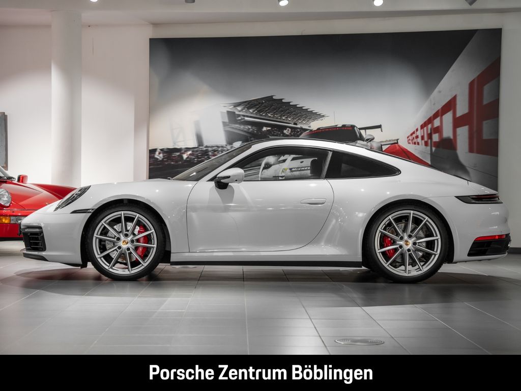 Porsche 992 2023