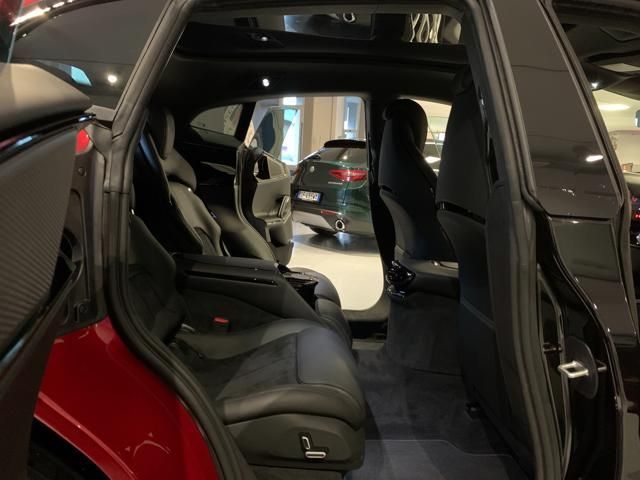 Ferrari Purosangue 2024