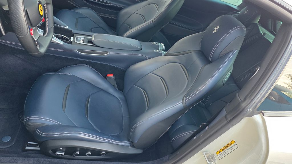 Ferrari GTC4Lusso 2016