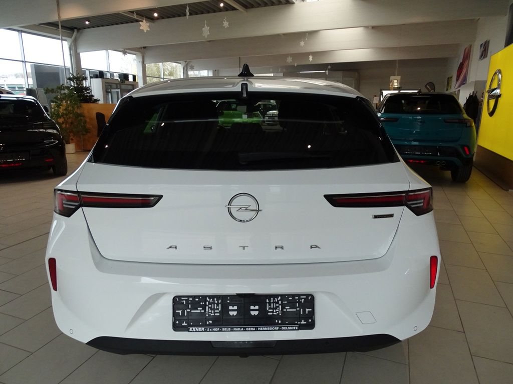 Opel Astra 2022