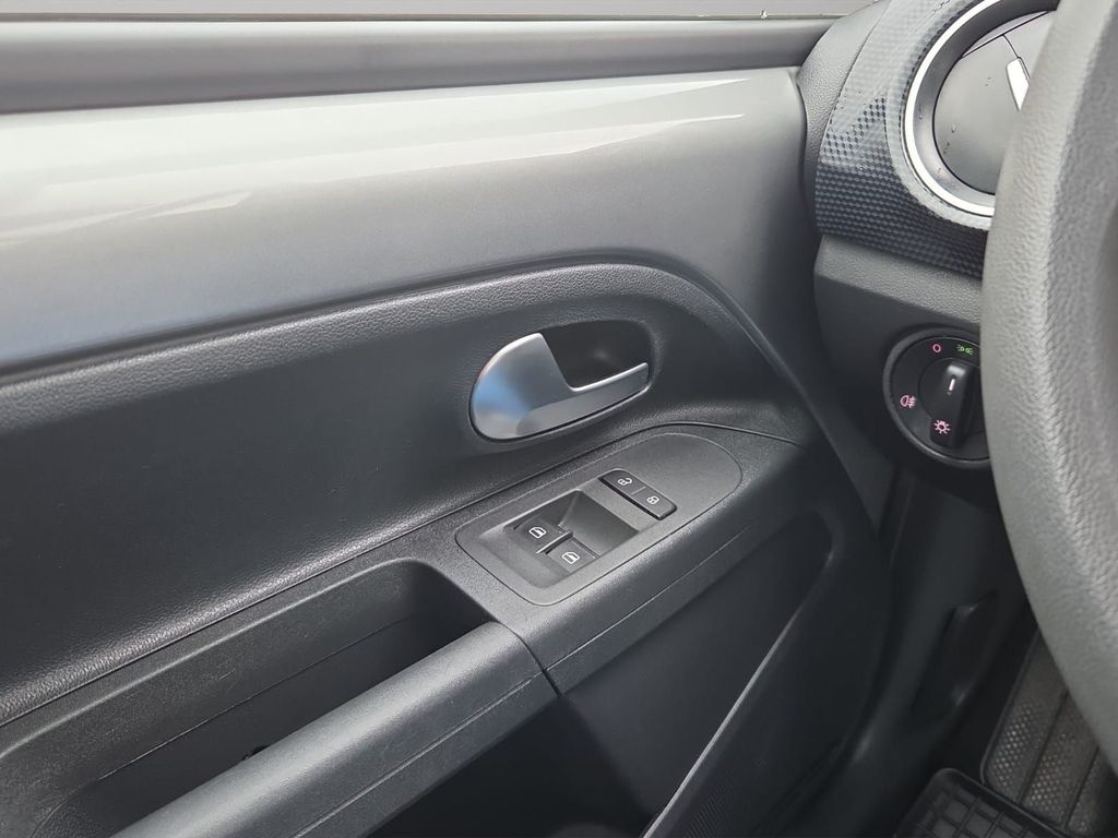 Volkswagen up! 2021