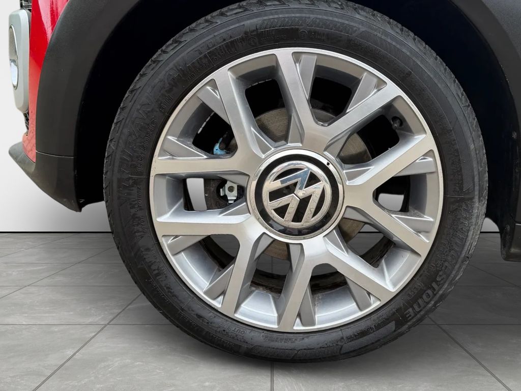 Volkswagen up! 2014