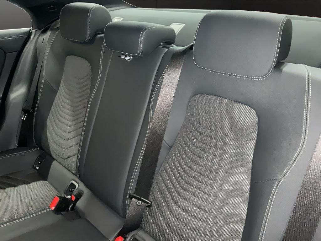 Mercedes-Benz CLA 180 2025