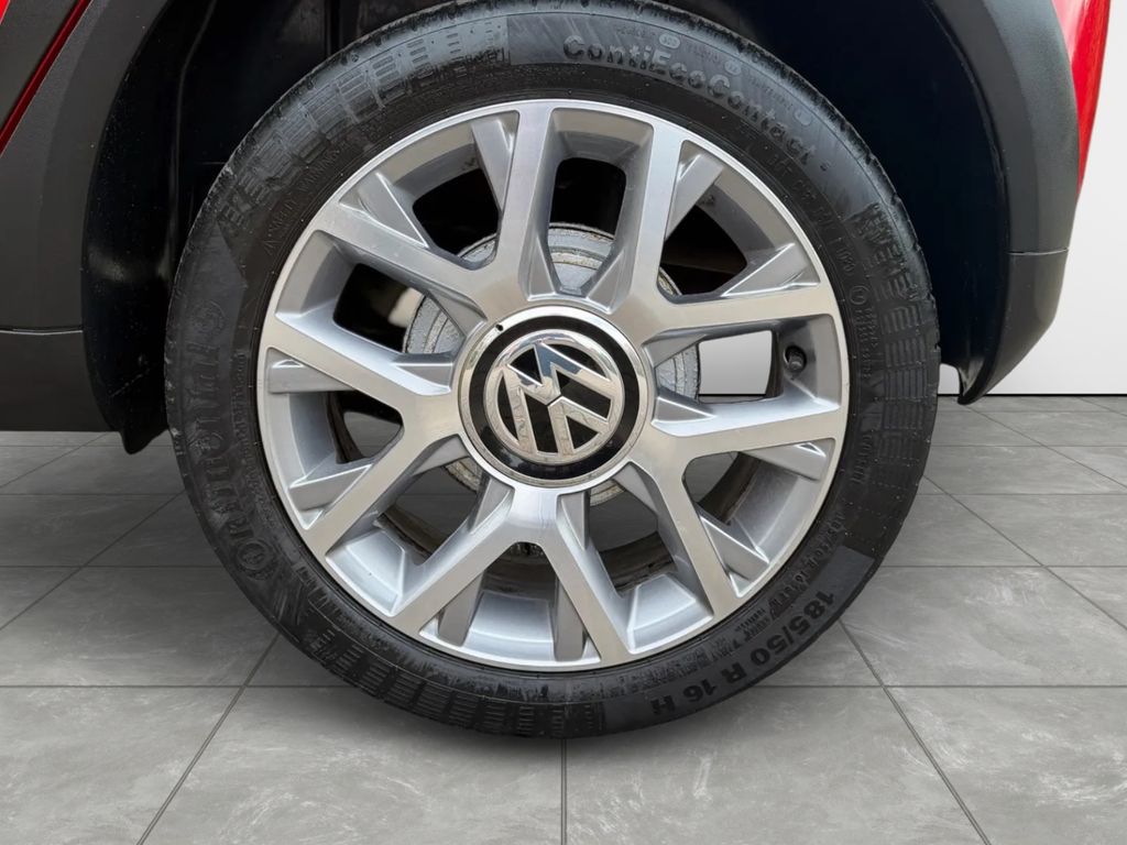 Volkswagen up! 2014