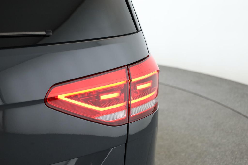 Volkswagen Touran 2025