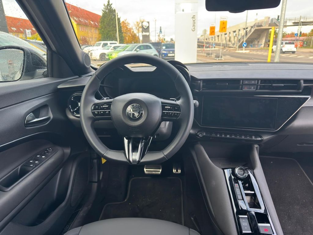 Alfa Romeo Junior 2025