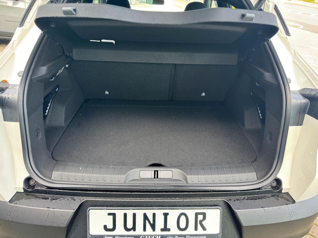 Alfa Romeo Junior 2025