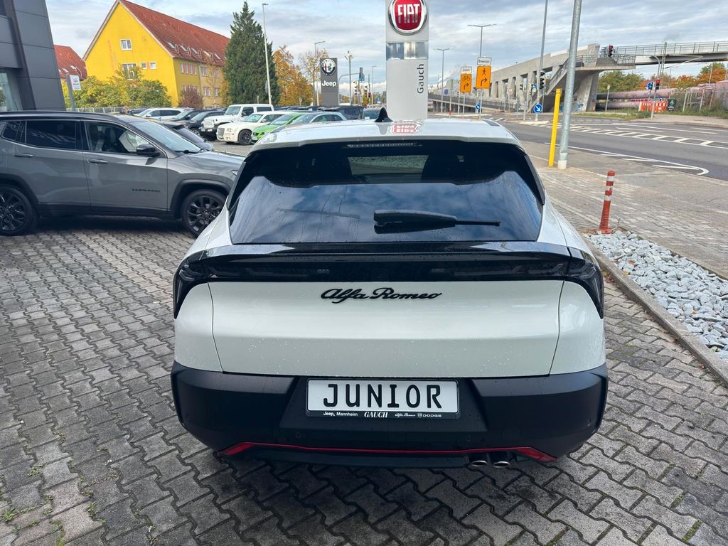 Alfa Romeo Junior 2025