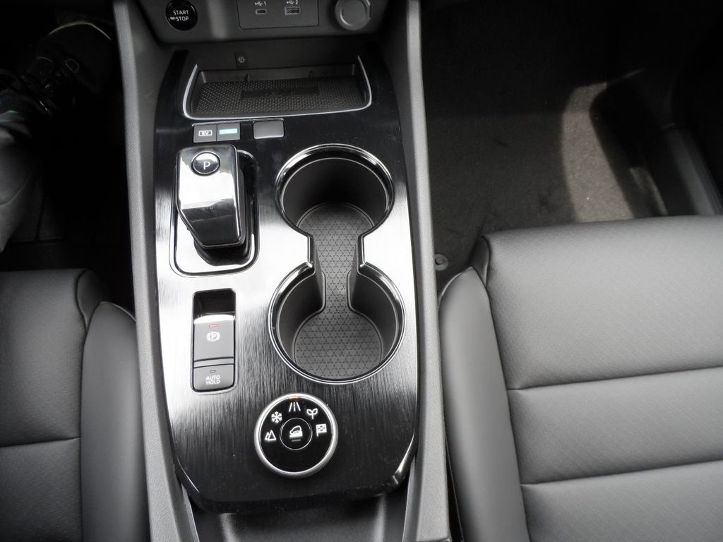 Nissan X-Trail 2025