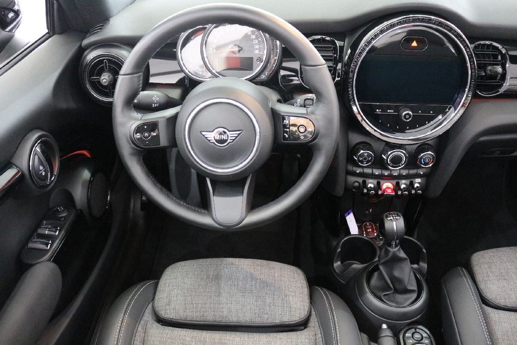 MINI One Cabrio 2022