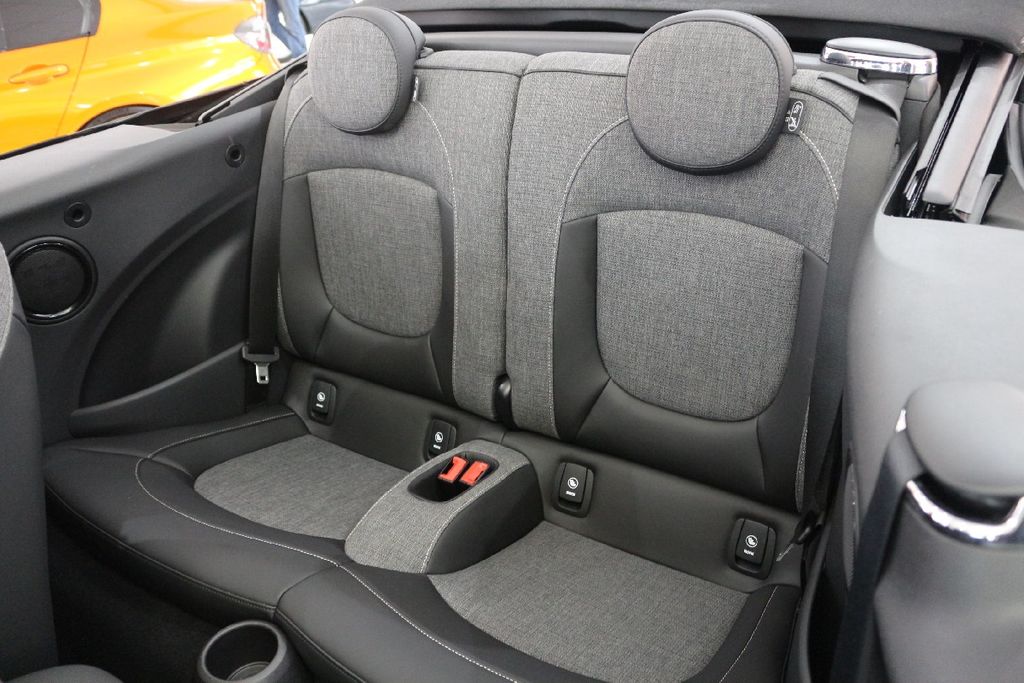 MINI One Cabrio 2022