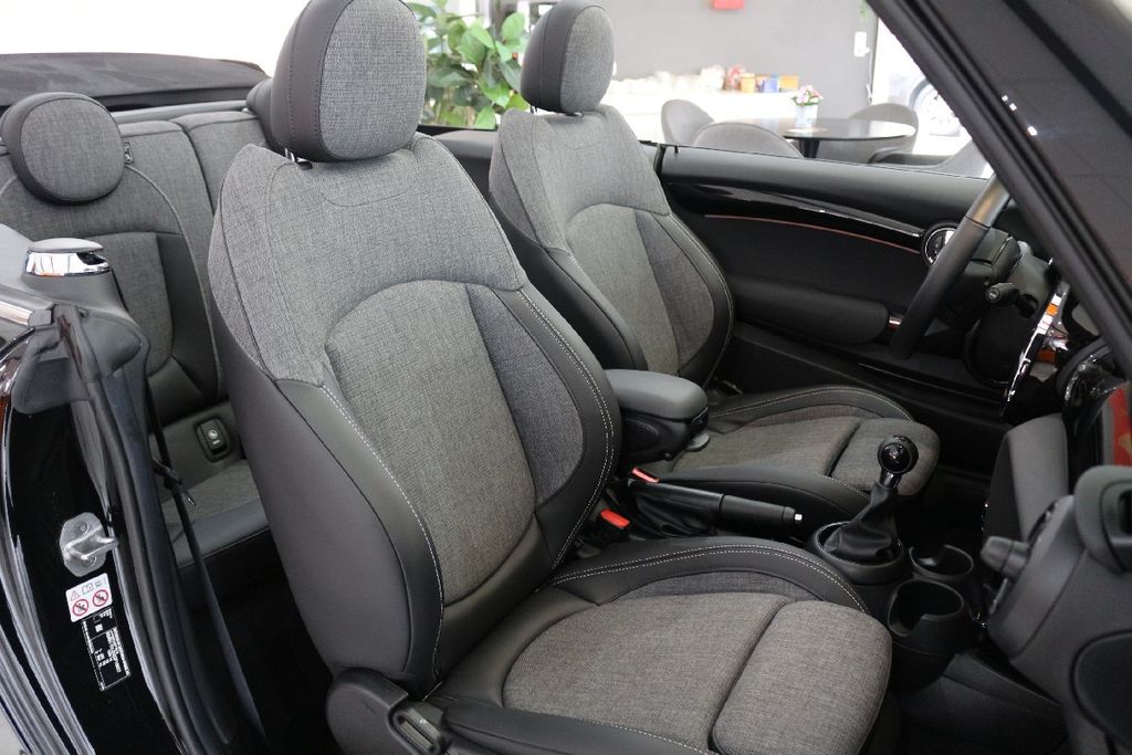 MINI One Cabrio 2022