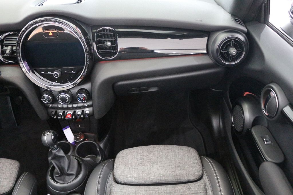 MINI One Cabrio 2022