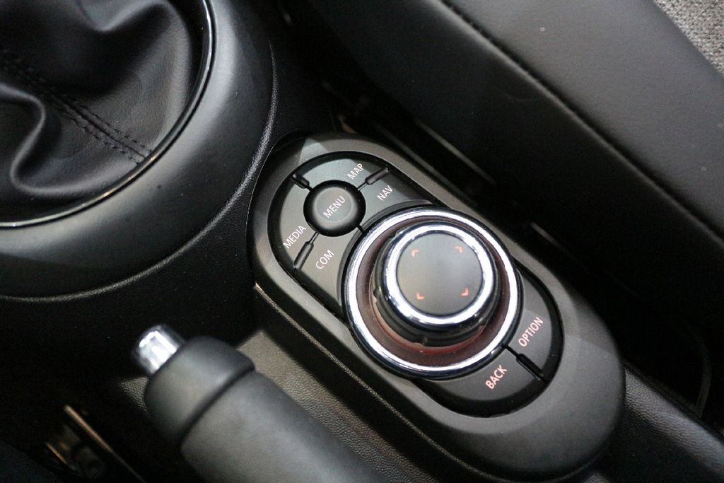 MINI One Cabrio 2022