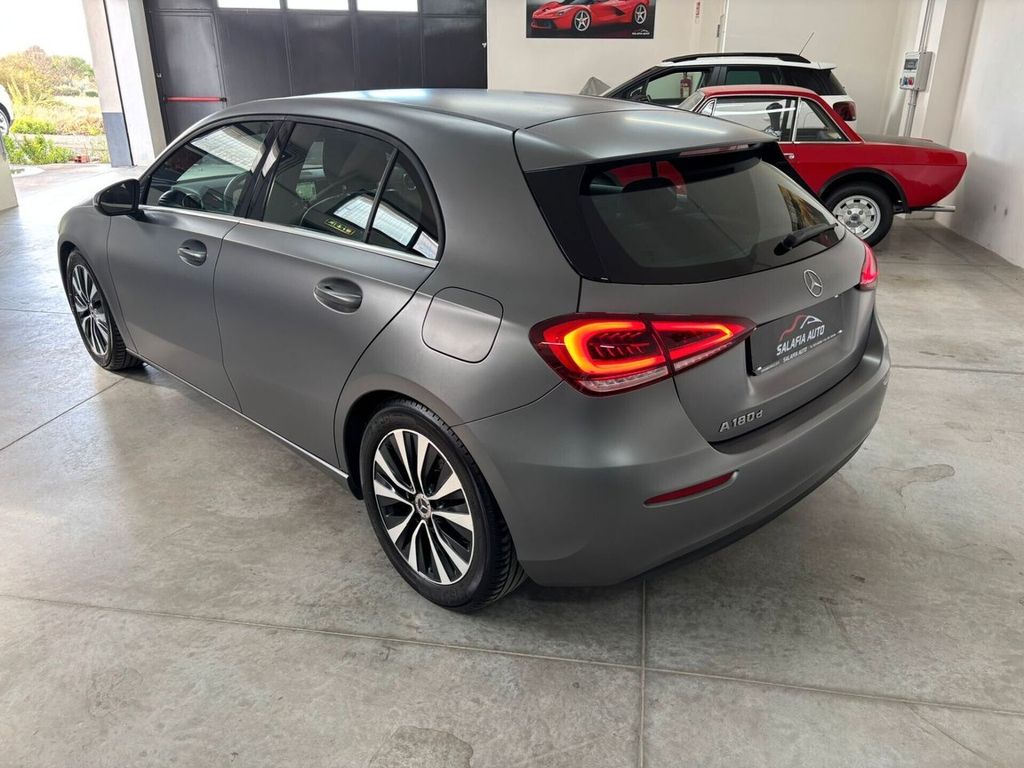 Mercedes-Benz A 180 2021