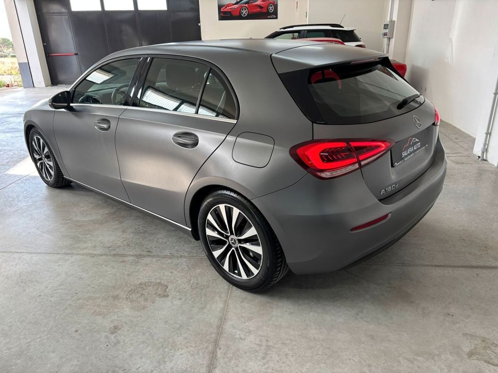 Mercedes-Benz A 180 2021