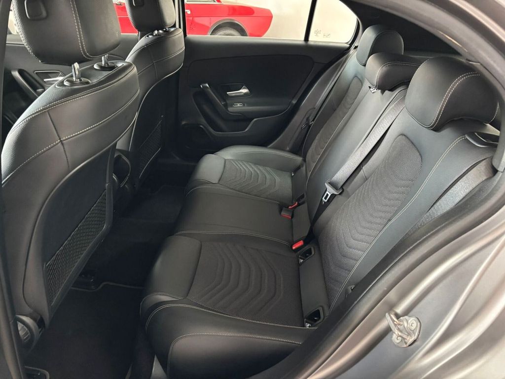 Mercedes-Benz A 180 2021