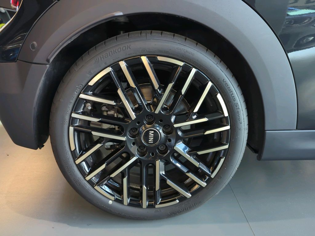 MINI Cooper Cabrio 2025