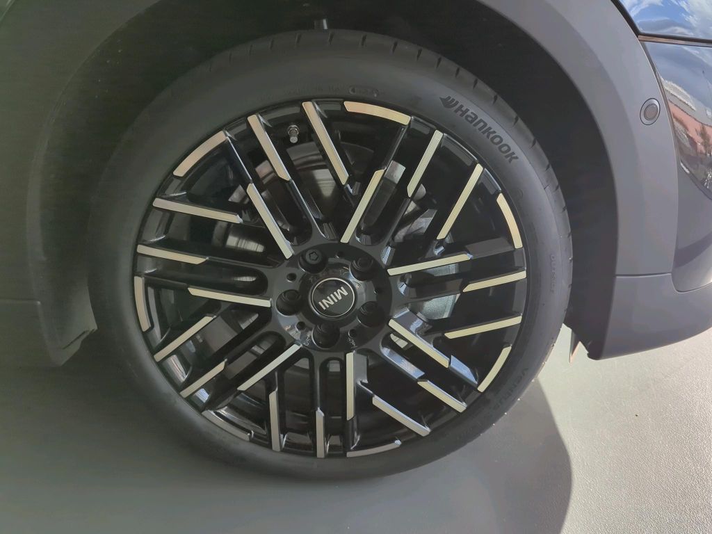 MINI Cooper Cabrio 2025