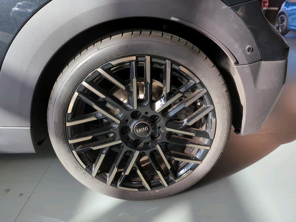 MINI Cooper Cabrio 2025