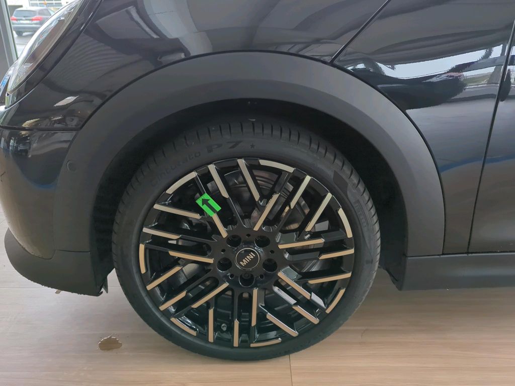 MINI Cooper Cabrio 2024