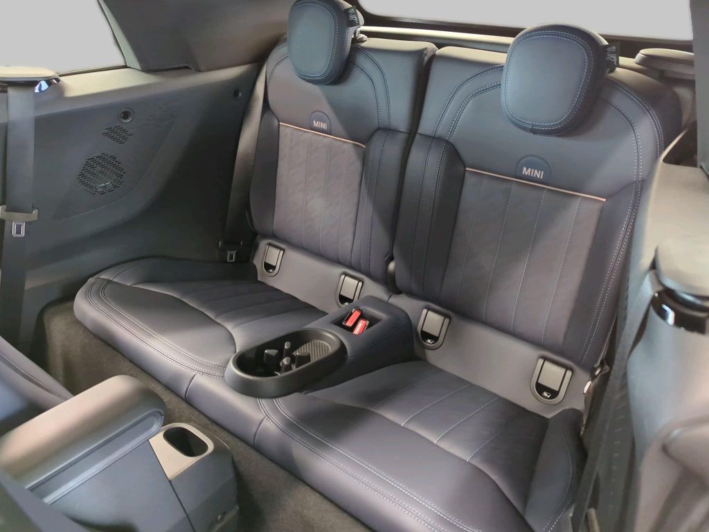 MINI Cooper Cabrio 2024