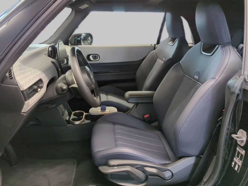 MINI Cooper Cabrio 2024