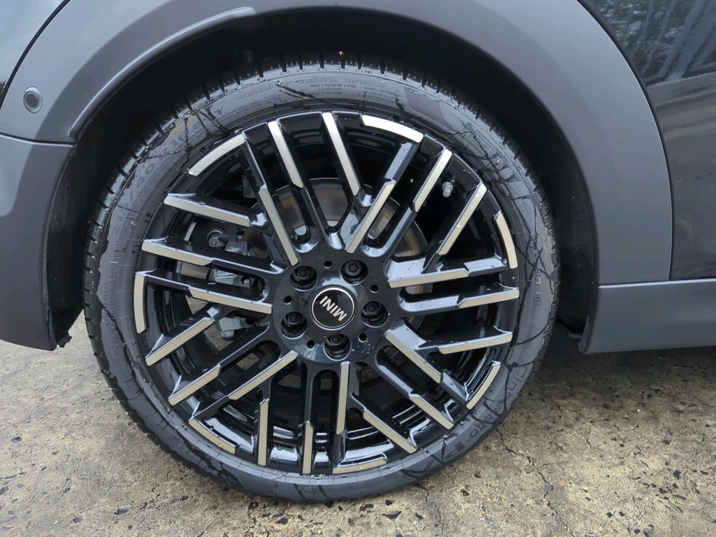 MINI Cooper Cabrio 2024