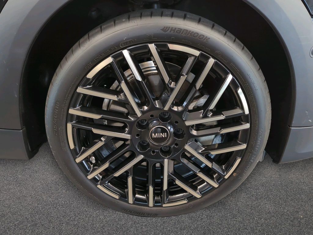 MINI Cooper Cabrio 2024