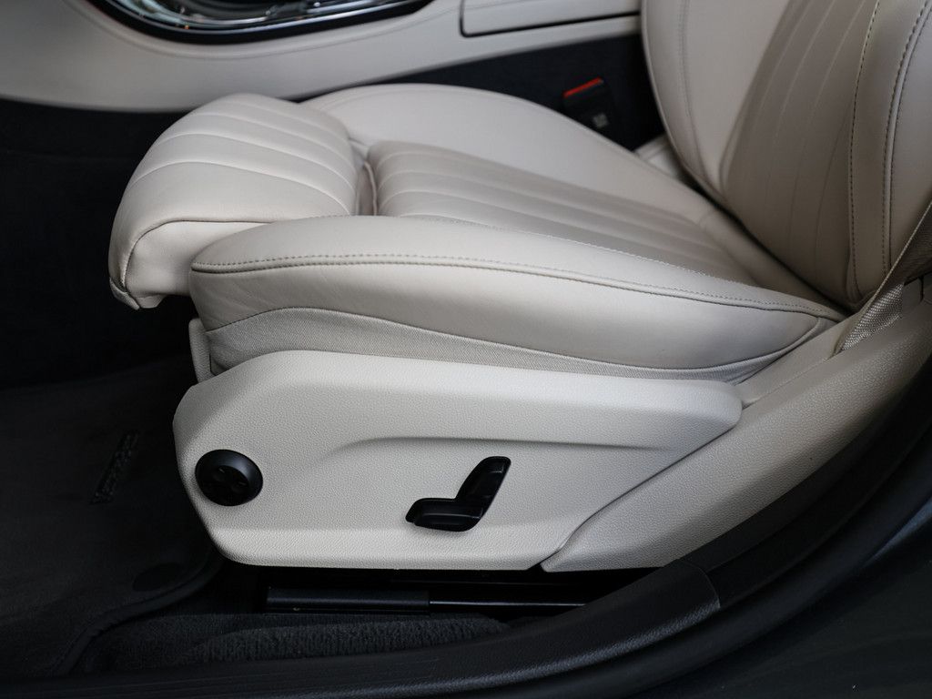 Mercedes-Benz E 300 2023