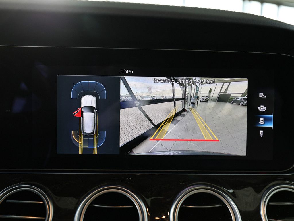 Mercedes-Benz E 300 2023