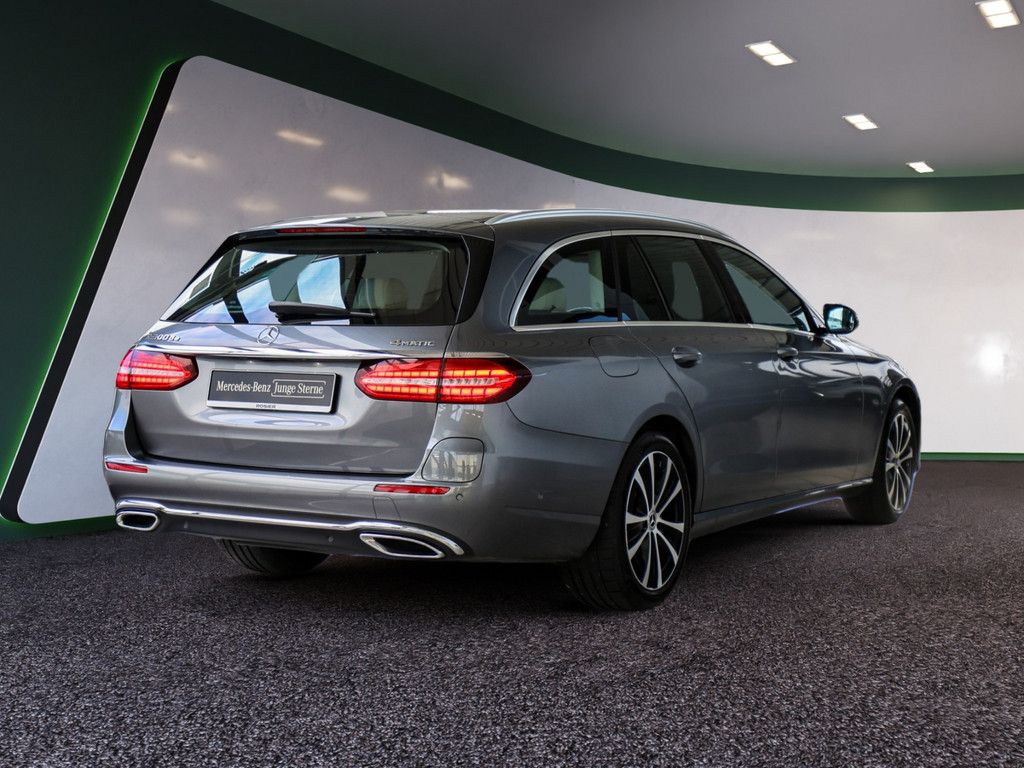 Mercedes-Benz E 300 2023