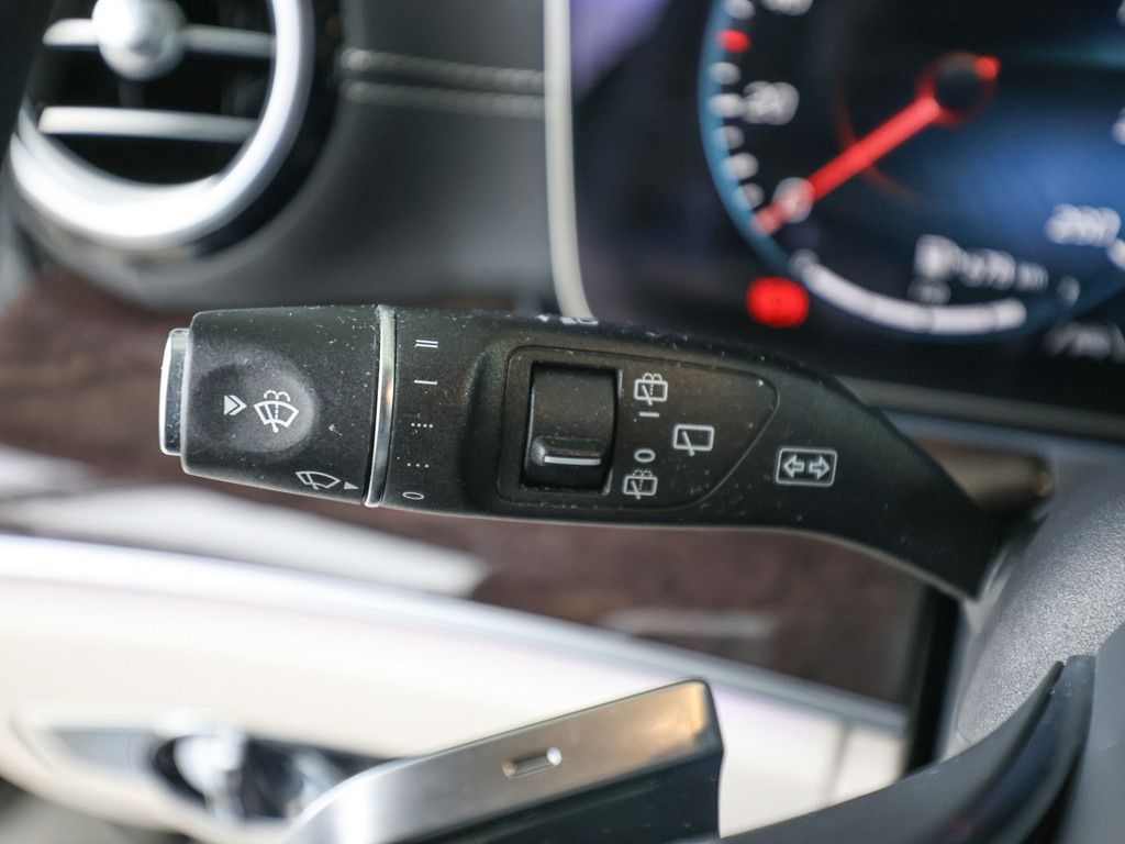 Mercedes-Benz E 300 2023