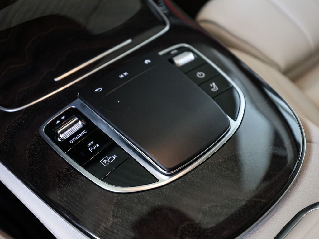 Mercedes-Benz E 300 2023