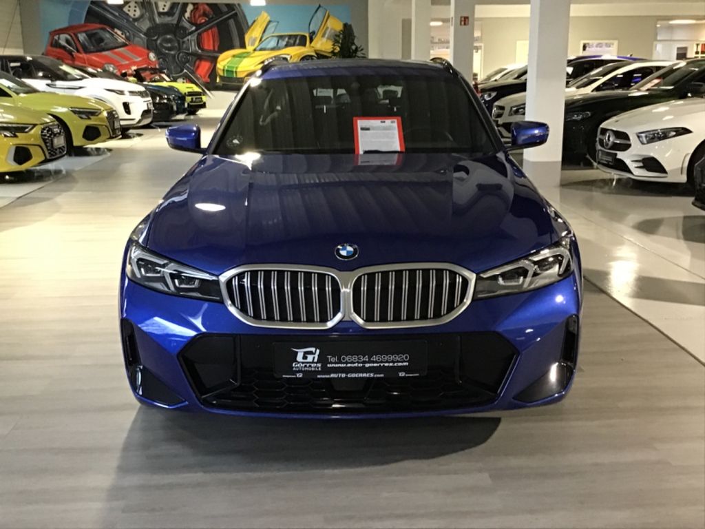 BMW 330 2025