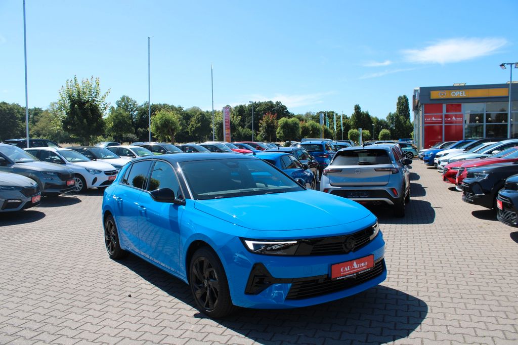 Opel Astra 2025
