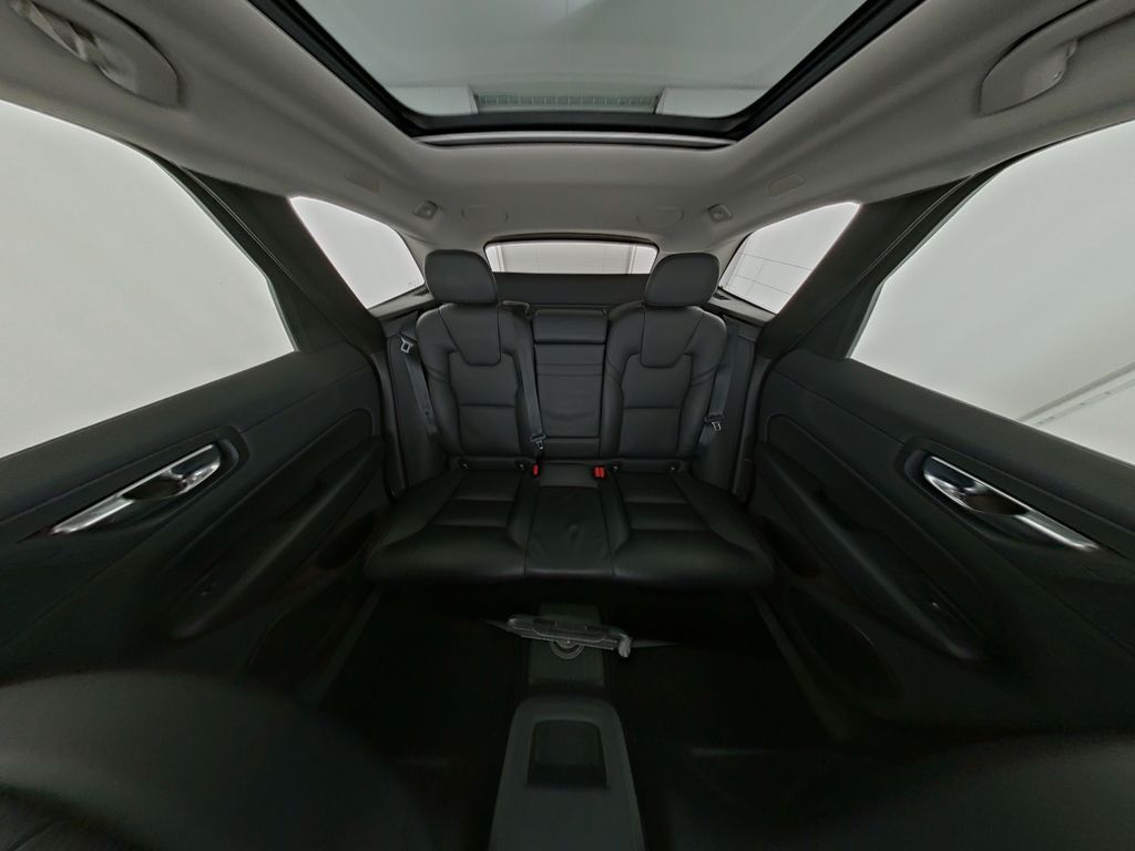 Volvo XC60 2021