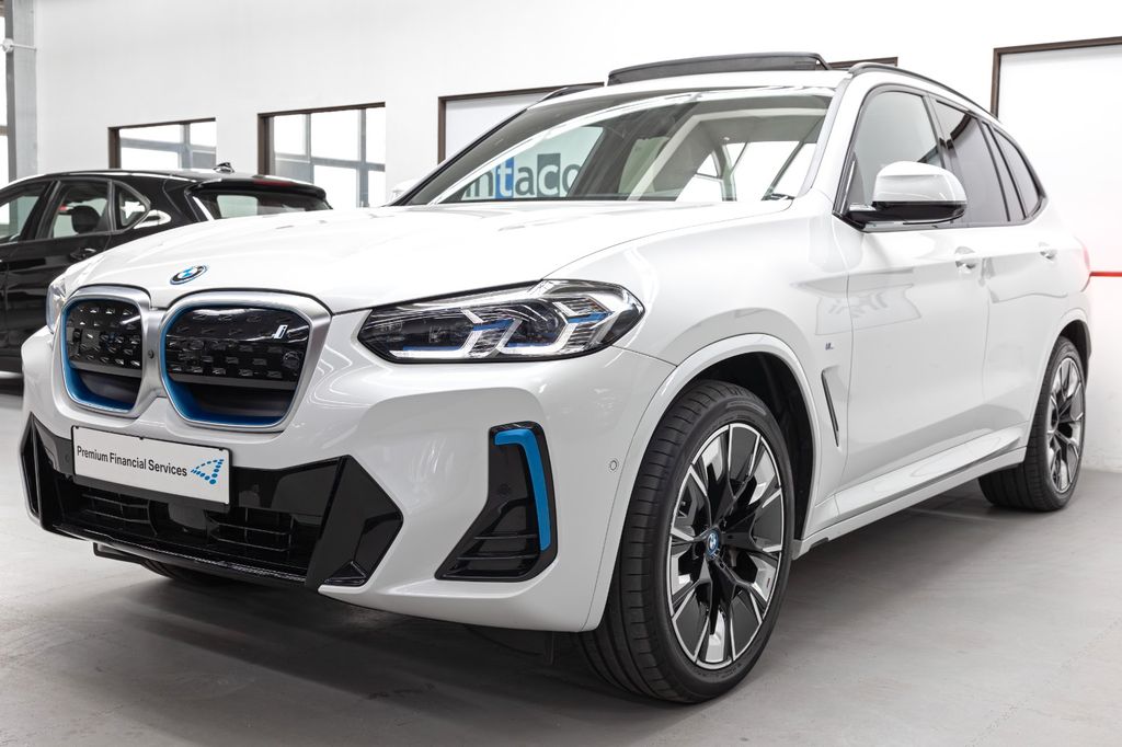 BMW iX3 2022