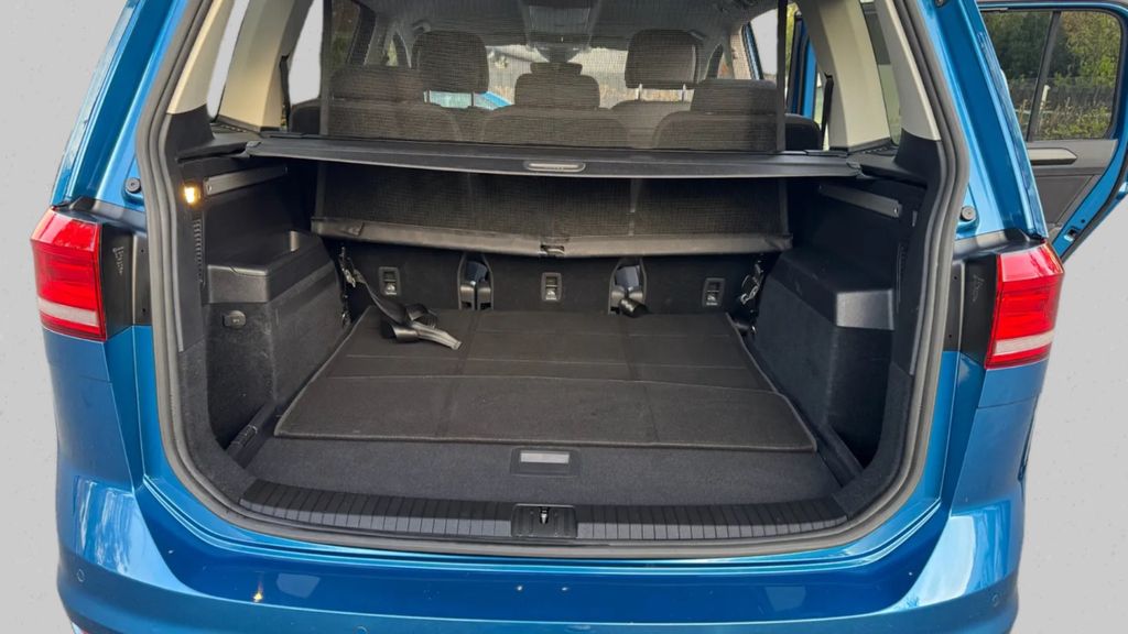 Volkswagen Touran 2021