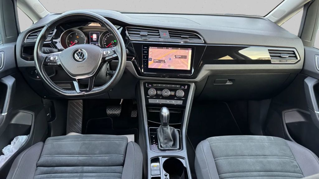 Volkswagen Touran 2021