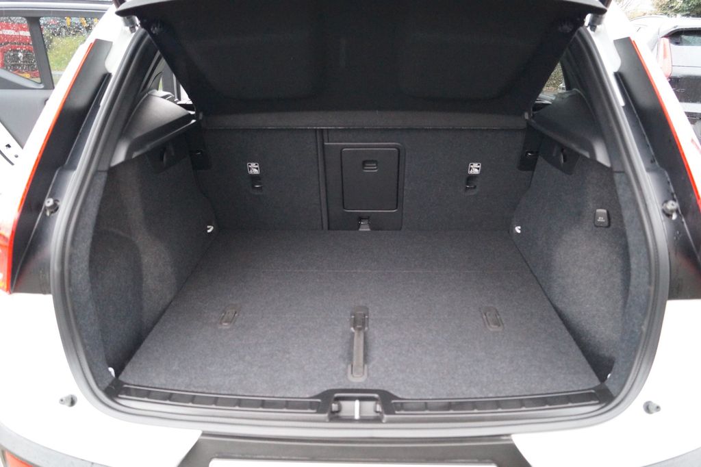 Volvo XC40 2024