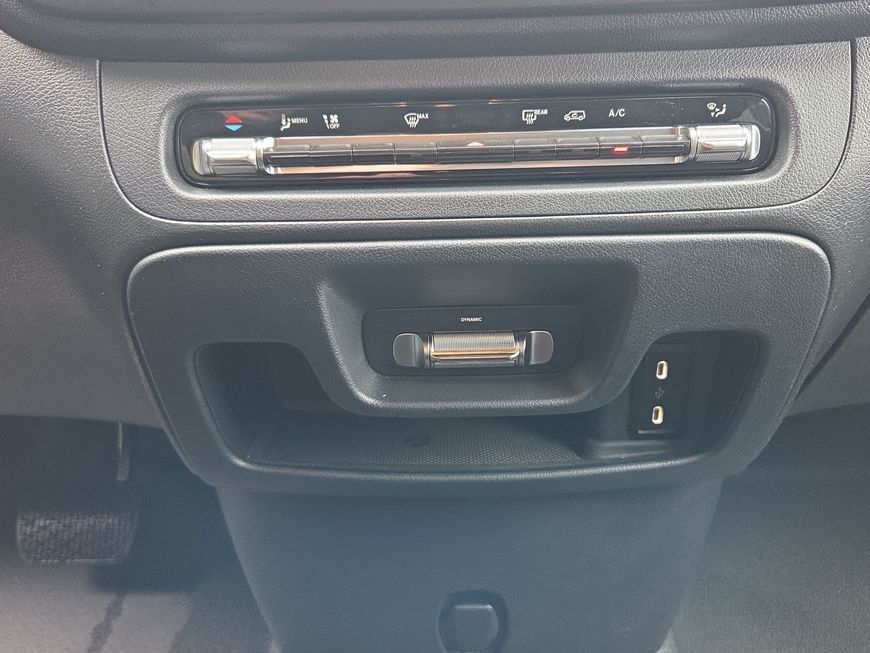 Mercedes-Benz Vito 2024