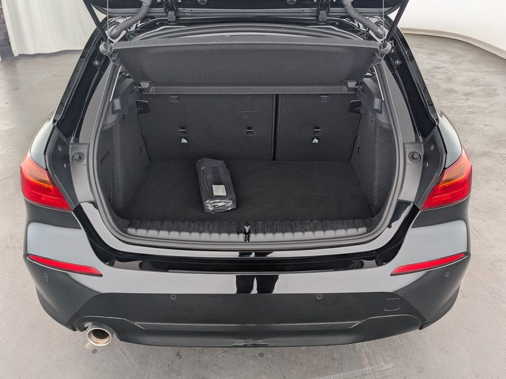 BMW 118 2021