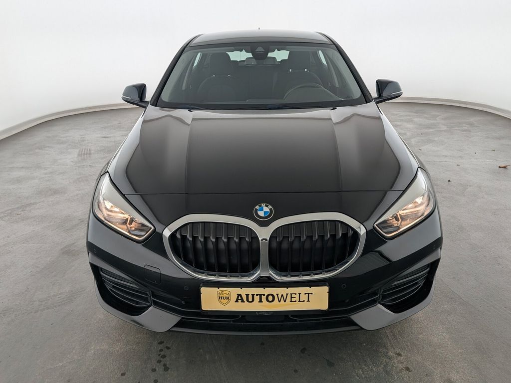 BMW 118 2021