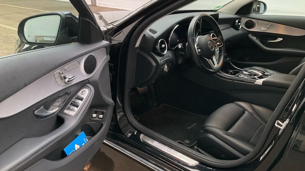 Mercedes-Benz C 300 2021