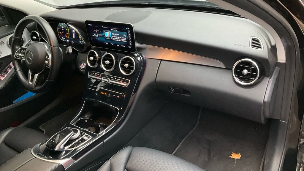 Mercedes-Benz C 300 2021