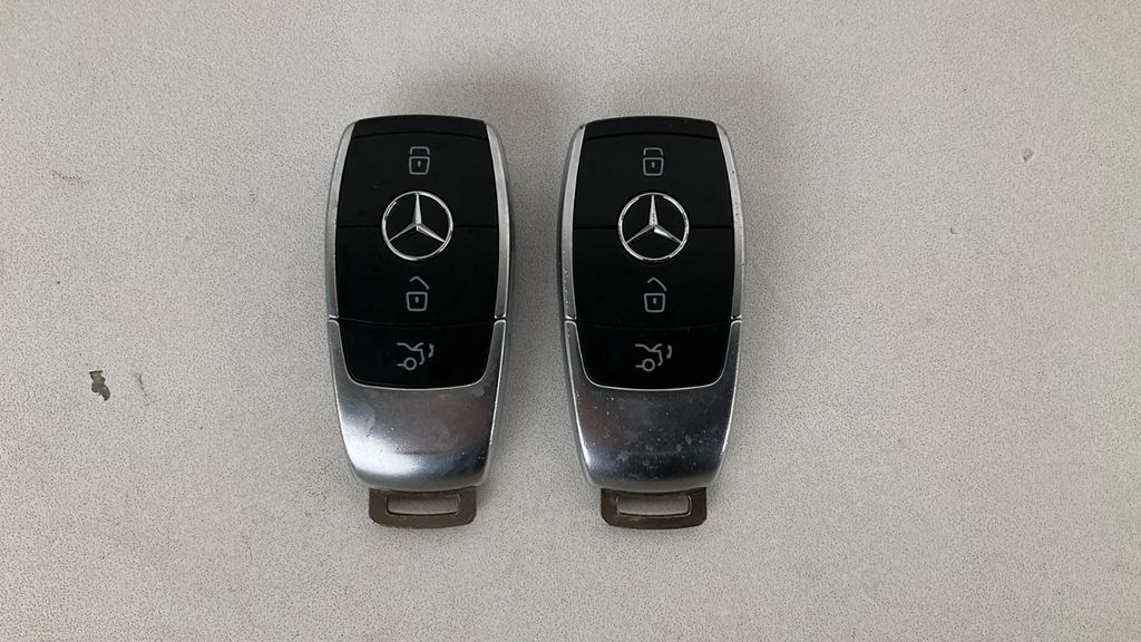 Mercedes-Benz C 300 2021