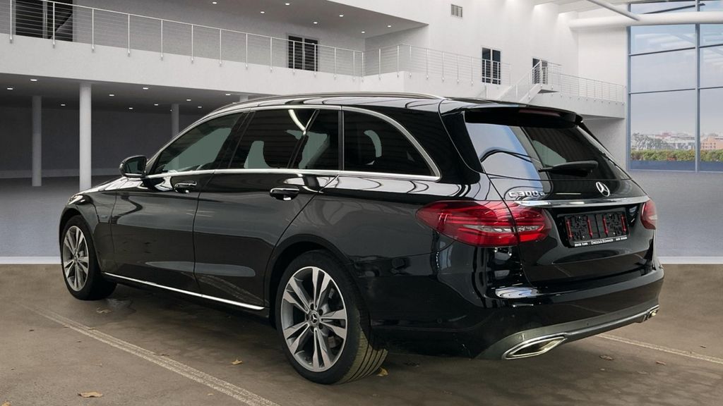 Mercedes-Benz C 300 2021