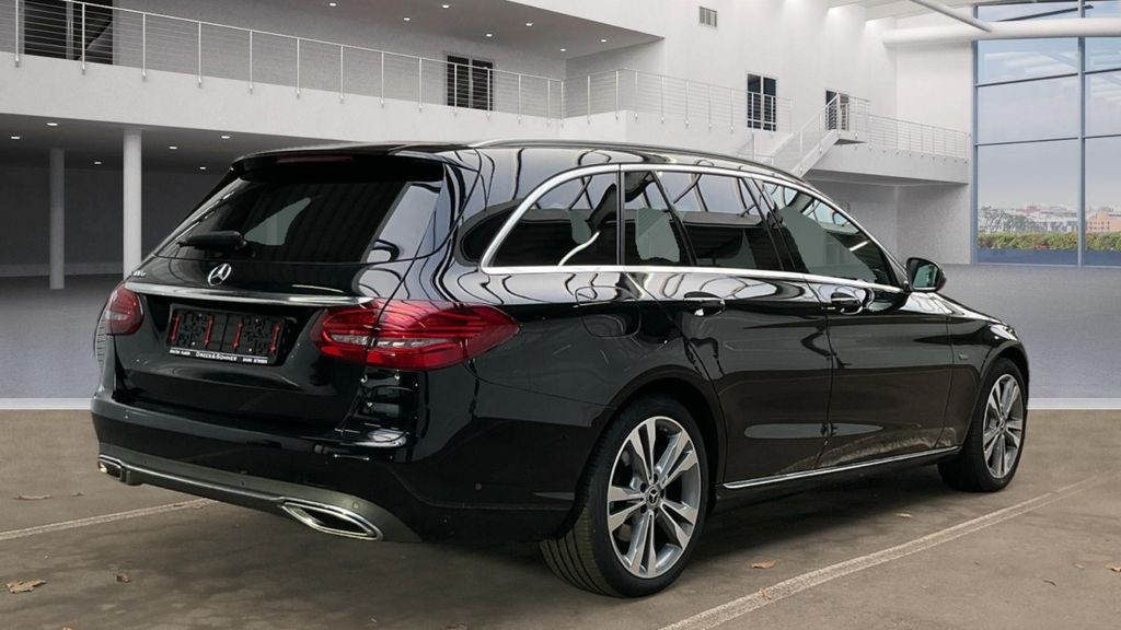 Mercedes-Benz C 300 2021