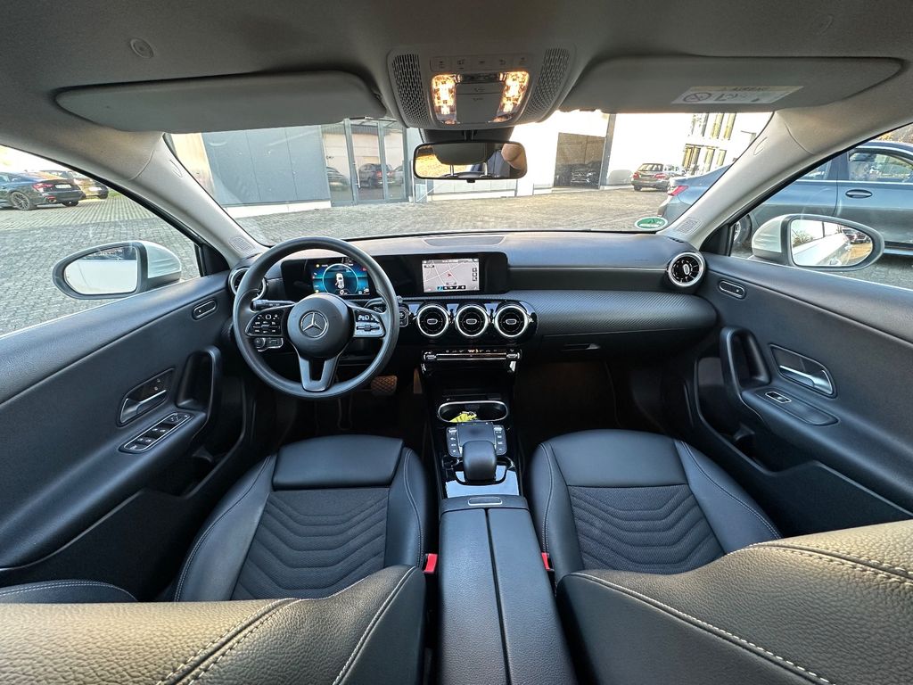 Mercedes-Benz A 180 2022
